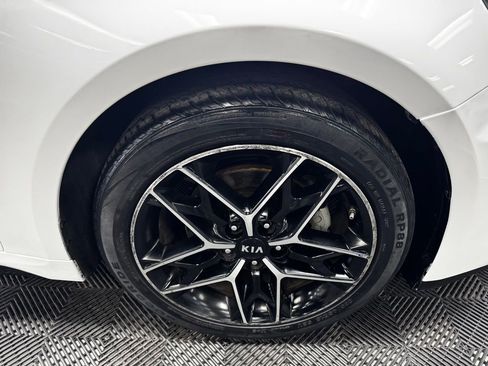 Used 2020 Kia Optima SE image 18