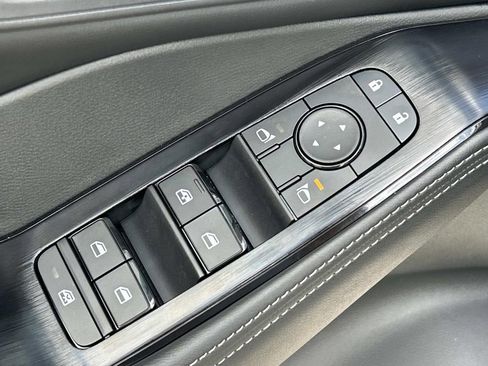 New 2026 Nissan Rogue SV AWD/4WD image 18