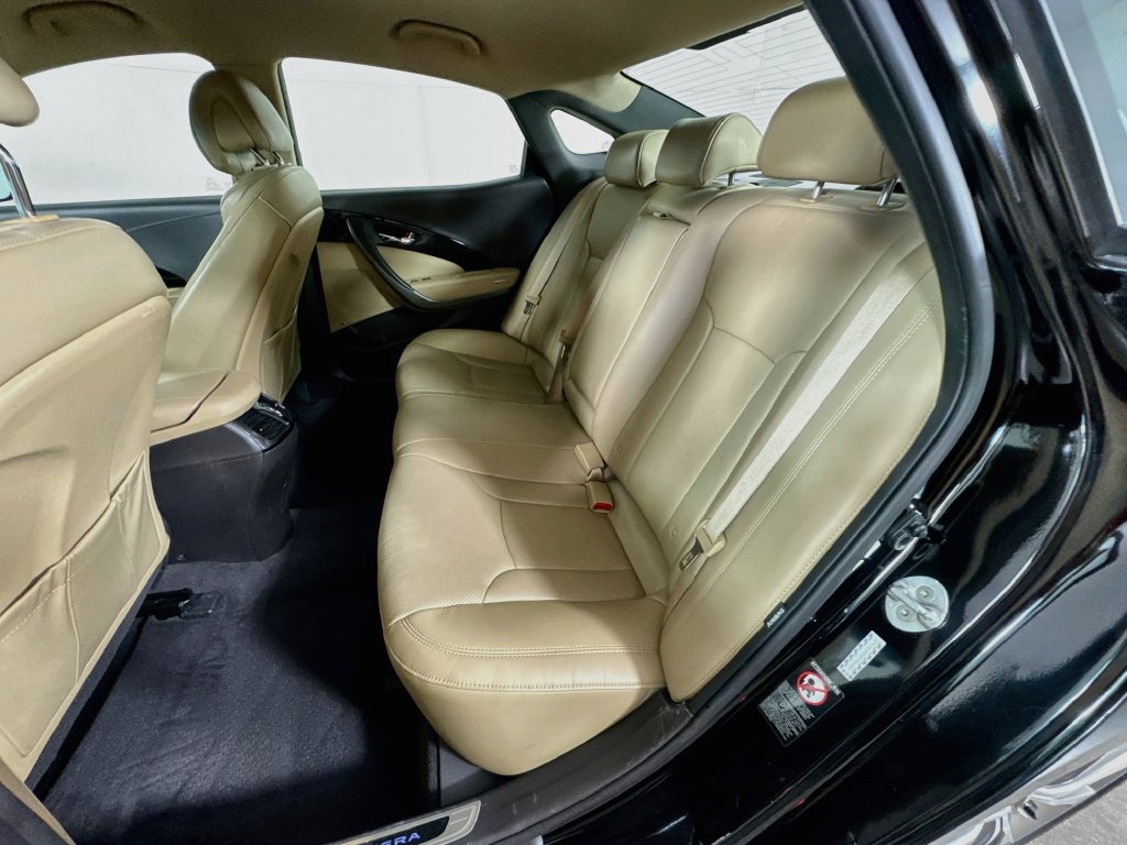 Used 2016 Hyundai Azera FWD image 29