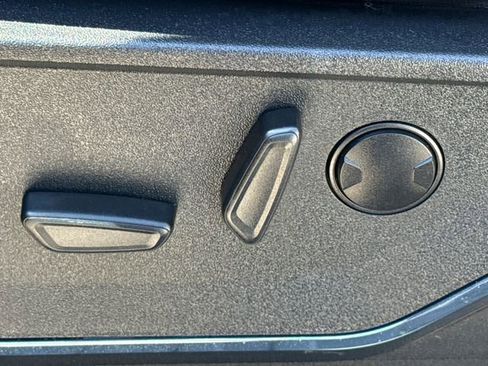 Used 2023 Ford F250 Lariat w/ Lariat Ultimate Package image 23