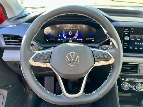 New 2024 Volkswagen Taos SE image 27