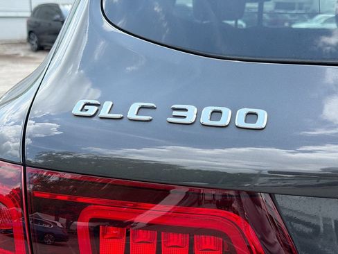 Used 2021 Mercedes-Benz GLC 300 image 11