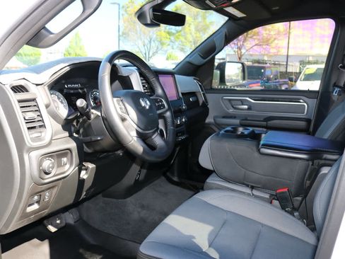 Used 2022 RAM 1500 Big Horn AWD/4WD image 7