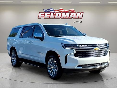 Used 2023 Chevrolet Suburban Premier w/ Advanced Technology Package AWD/4WD image 7