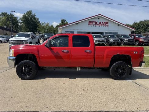 Used 2007 Chevrolet Silverado 2500 LTZ w/ Safety Package AWD/4WD image 2