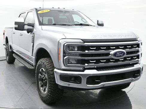 Used 2023 Ford F250 Lariat w/ Lariat Ultimate Package image 2