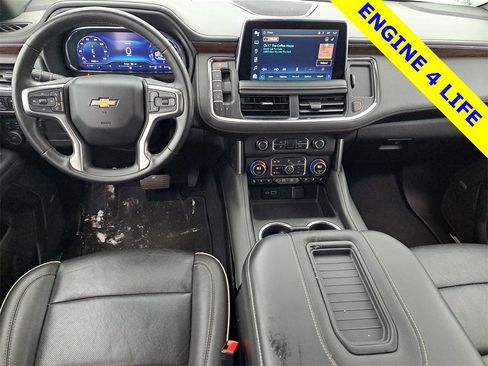 Used 2024 Chevrolet Suburban Premier image 23