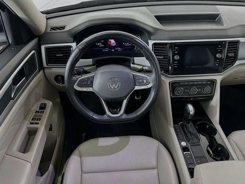 Used 2021 Volkswagen Atlas SEL R-Line FWD image 10