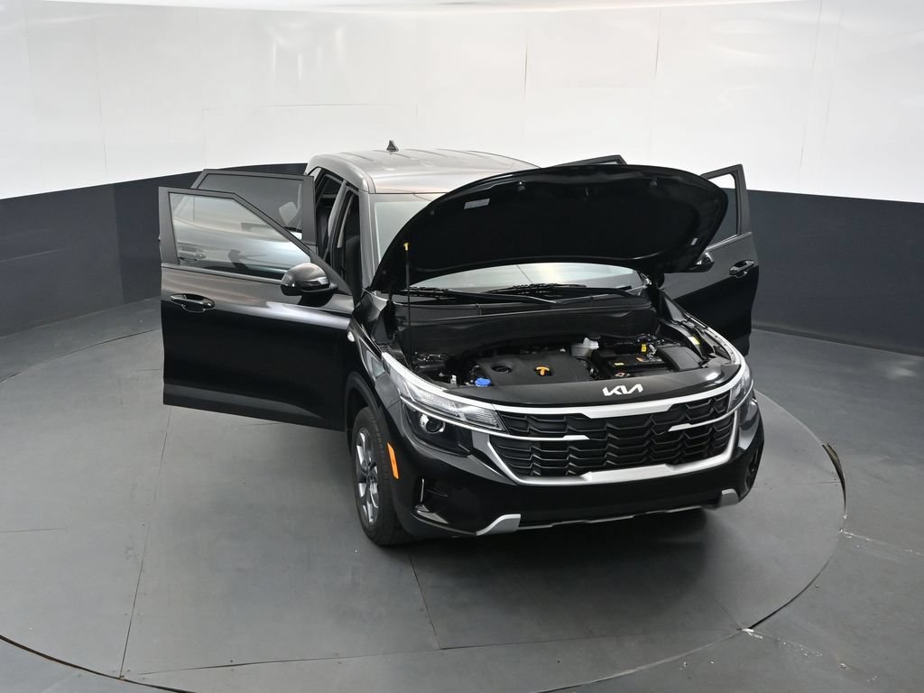 Certified 2024 Kia Seltos LX AWD/4WD image 17