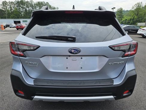 Used 2023 Subaru Outback Limited image 6