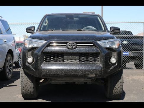 Used 2020 Toyota 4Runner SR5 AWD/4WD image 3