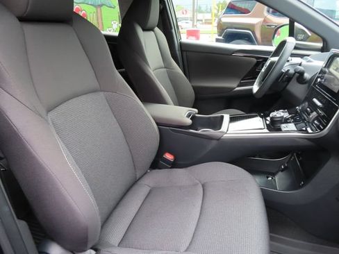 Used 2024 Subaru Solterra w/ Premium Package AWD/4WD image 37