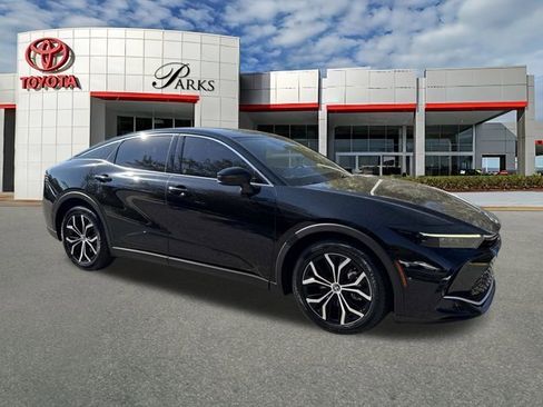 Certified 2023 Toyota Crown Limited image 1