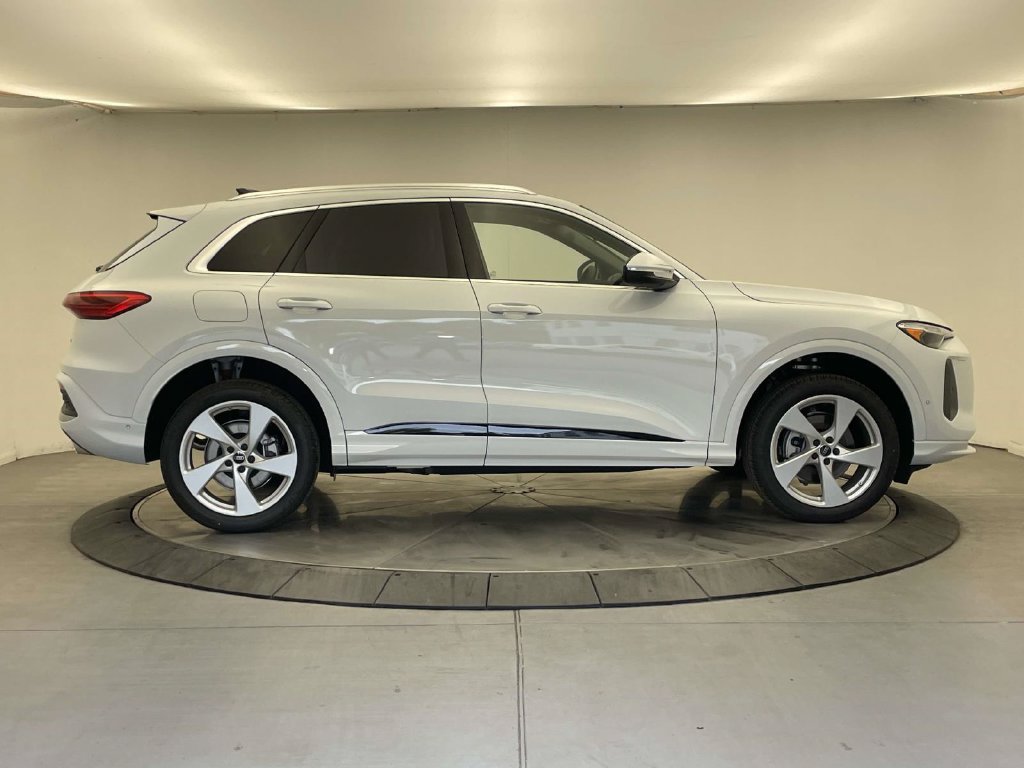 New 2026 Audi Q5 Premium Plus AWD/4WD image 8