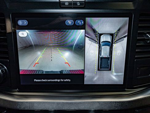 Used 2025 Ford F250 Platinum image 23