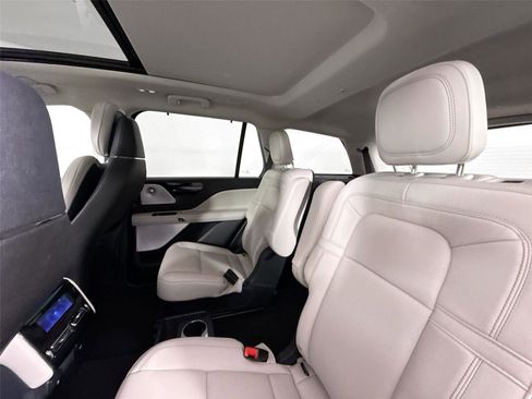 Used 2025 Lincoln Aviator Reserve w/ Equipment Group 201A AWD/4WD image 30