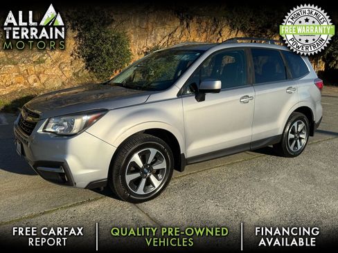 Used 2017 Subaru Forester 2.5i Limited image 1