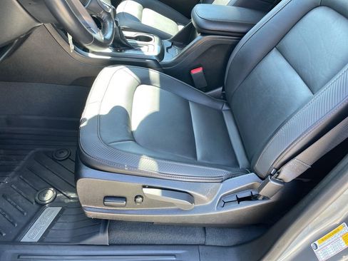 Used 2022 GMC Canyon AT4 w/ Trailering Package image 8