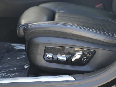 Used 2019 BMW 750i xDrive image 30