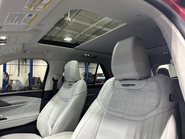 Used 2026 Ford Explorer Platinum w/ LUX Leather Package AWD/4WD image 20