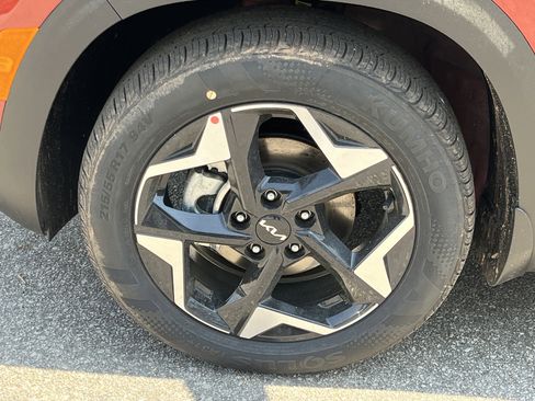 New 2026 Kia Seltos S FWD image 26