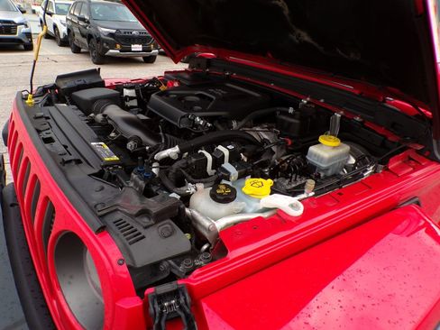 Used 2021 Jeep Wrangler Unlimited Rubicon w/ Cold Weather Group image 30