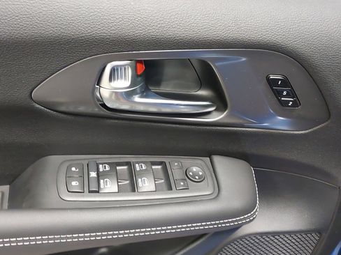 New 2026 Chrysler Pacifica Select image 25