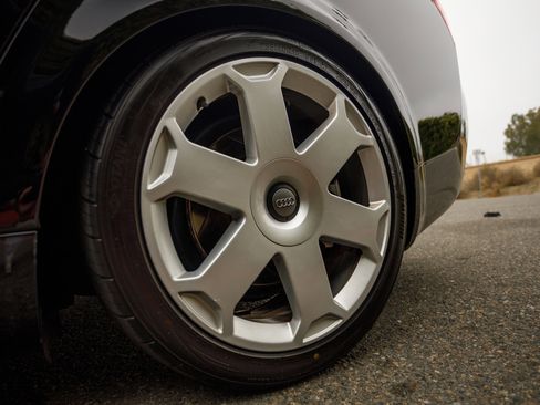 Used 2004 Audi S4 Sedan image 25