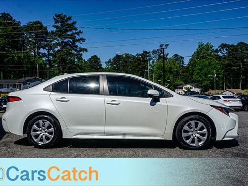 Used 2020 Toyota Corolla LE image 9