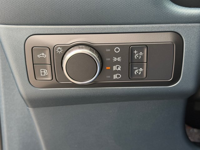 New 2026 Ford Maverick XLT w/ XLT Luxury Package FWD image 31