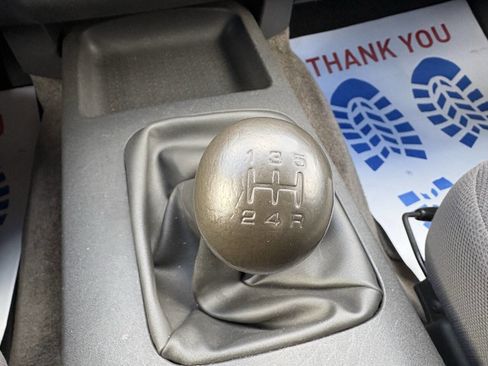 Used 2011 Suzuki Equator 2WD Extended Cab image 22