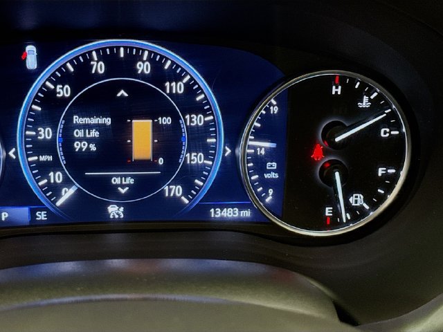 Used 2022 Buick Enclave Avenir w/ Avenir Technology Package FWD image 13