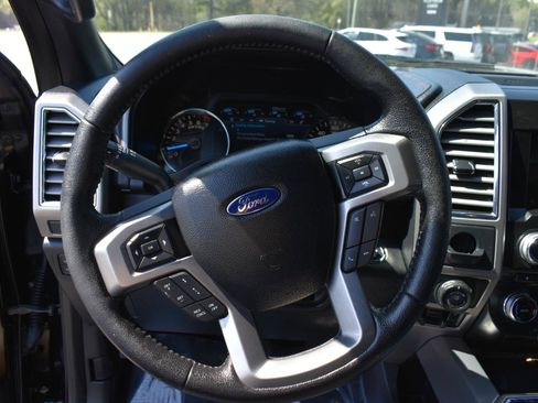Used 2016 Ford F150 Platinum w/ Equipment Group 701A Luxury image 14