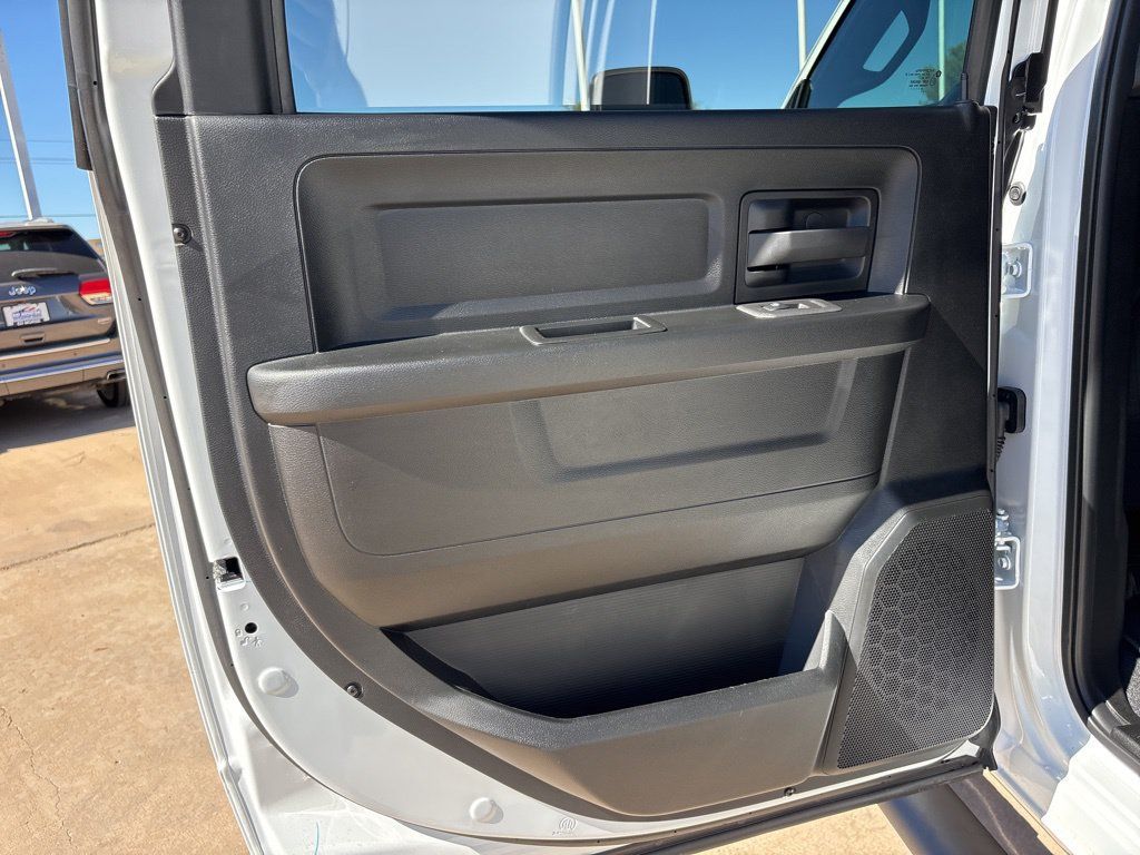 New 2026 RAM 3500 Tradesman AWD/4WD image 17