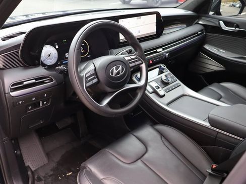 Used 2025 Hyundai Palisade Calligraphy image 5