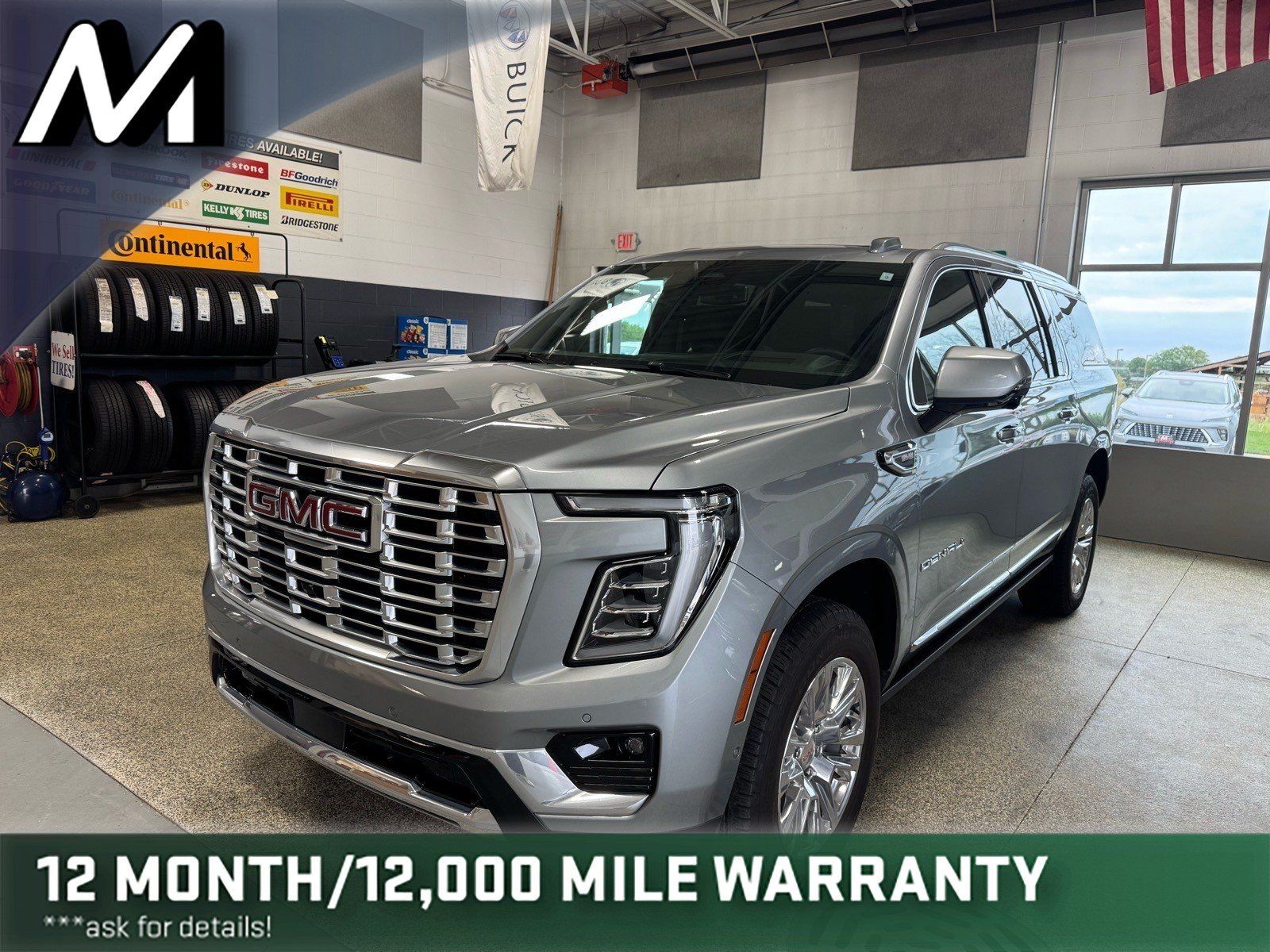Used 2025 GMC Yukon XL Denali w/ Sun & Power Step Package AWD/4WD image 1