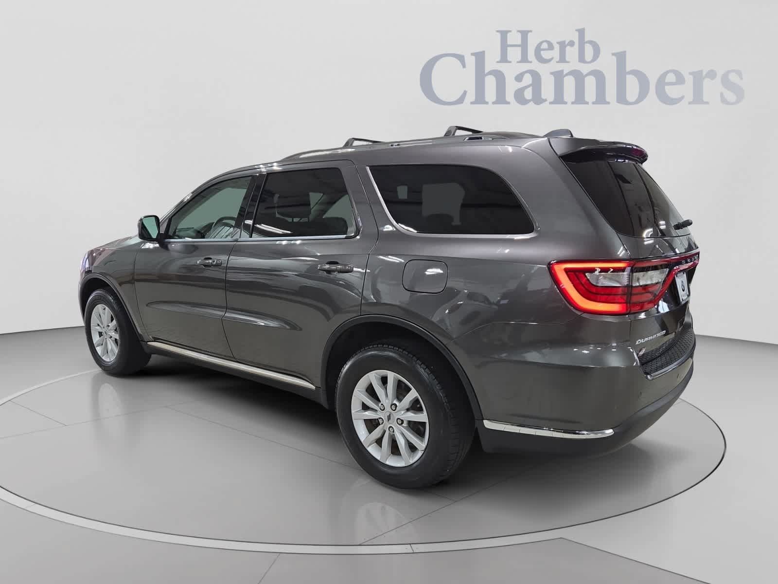 Used 2019 Dodge Durango SXT AWD/4WD image 3