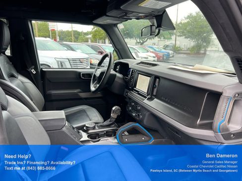 Used 2022 Ford Bronco Black Diamond w/ Sasquatch Package AWD/4WD image 13