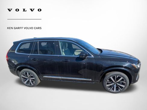 New 2026 Volvo XC90 B5 Core AWD/4WD image 2