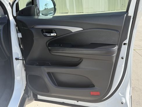 Used 2020 Honda Pilot EX image 29