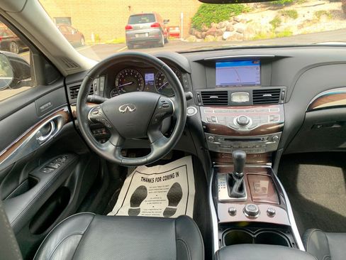 Used 2016 INFINITI Q70 L 3.7 AWD/4WD image 5
