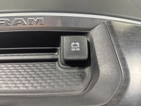 Used 2023 RAM 1500 Big Horn AWD/4WD image 30