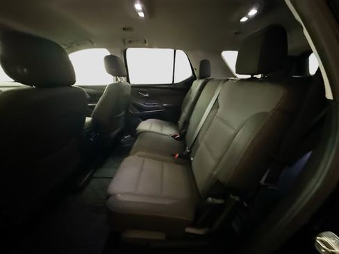 Used 2021 Chevrolet Traverse LS w/ LPO, Black Accent Package FWD image 23