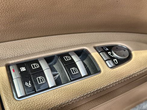 Used 2010 Mercedes-Benz S 550 image 15