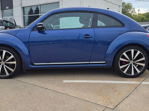 Used 2012 Volkswagen Beetle Turbo FWD image 4