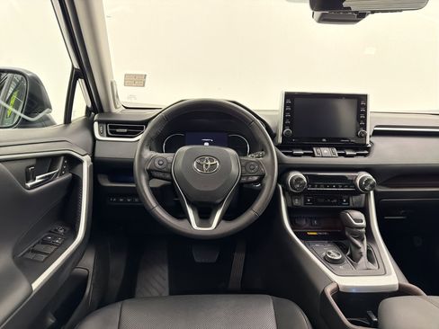 Used 2022 Toyota RAV4 Limited AWD/4WD image 27