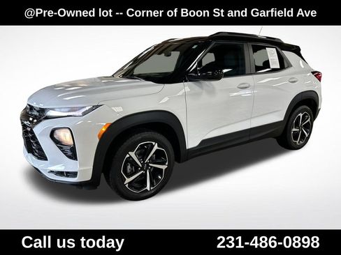 Used 2023 Chevrolet TrailBlazer RS w/ Convenience Package AWD/4WD image 1