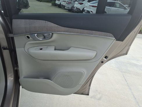 Certified 2024 Volvo XC90 B6 Plus w/ Protection Package Premier AWD/4WD image 21
