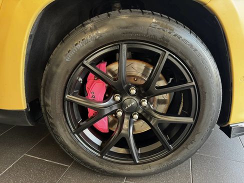 Used 2018 Jeep Grand Cherokee SRT AWD/4WD image 50