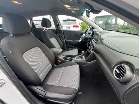 Used 2019 Hyundai Kona SE FWD image 12